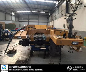 藍博機械自上料小型攪拌運輸車 工地操作的智能新定義